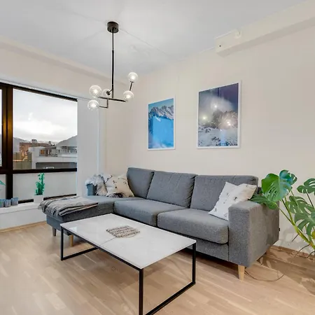 Moderne Sentral Toppleilighet Med Utsikt Til Fjellheisen Og Tromsdalstind 아파트 트롬쇠