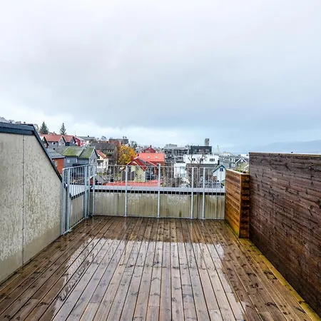 Moderne Sentral Toppleilighet Med Utsikt Til Fjellheisen Og Tromsdalstind Apartment *