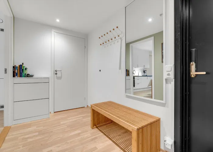 Moderne Sentral Toppleilighet Med Utsikt Til Fjellheisen Og Tromsdalstind