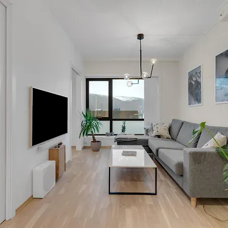 Moderne Sentral Toppleilighet Med Utsikt Til Fjellheisen Og Tromsdalstind トロムソ