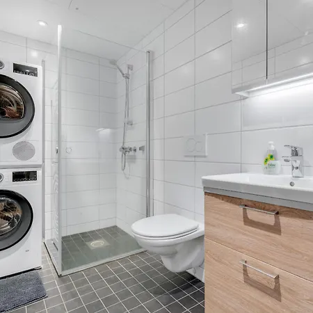 Moderne Sentral Toppleilighet Med Utsikt Til Fjellheisen Og Tromsdalstind * トロムソ